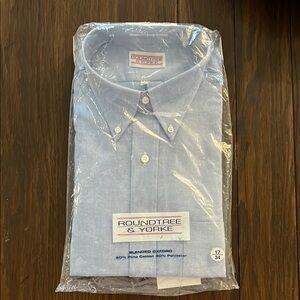 Roundtree & Yorke Blue Dress Shirt Classic Style